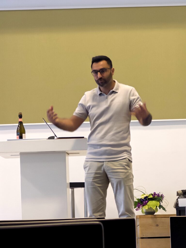 Yosuf Haydary aan woord tijdens Z Tech Night op 28 mei 2026